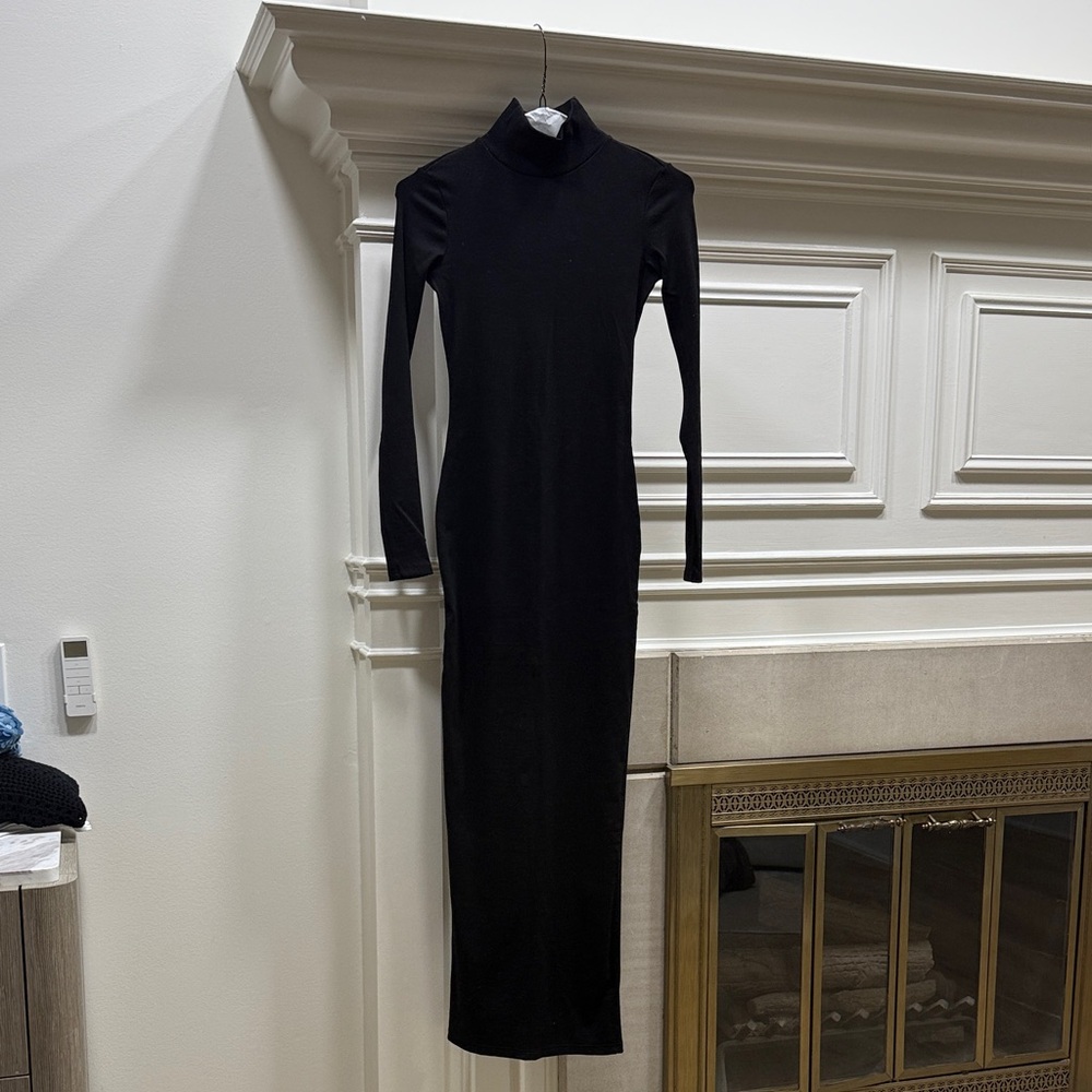 Sculpting Rib Long Sleeve Dress